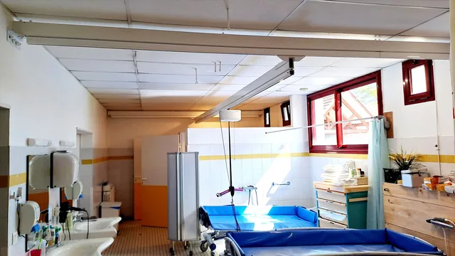 Podnośnik sufitowy Carima — system torowy